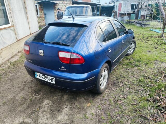 Синий Сеат Леон, объемом двигателя 1.6 л и пробегом 300 тыс. км за 3650 $, фото 4 на Automoto.ua
