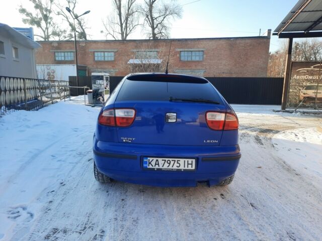 Синій Сеат Leon, об'ємом двигуна 1 л та пробігом 209 тис. км за 4199 $, фото 5 на Automoto.ua