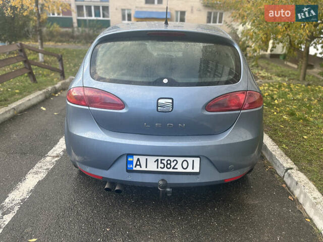 Синій Сеат Leon, об'ємом двигуна 1.98 л та пробігом 250 тис. км за 4200 $, фото 4 на Automoto.ua