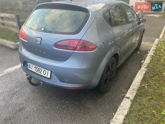 Синій Сеат Leon, об'ємом двигуна 1.98 л та пробігом 250 тис. км за 4200 $, фото 2 на Automoto.ua