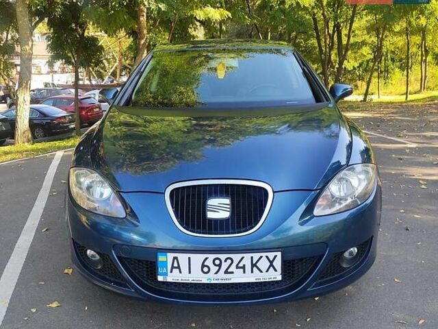 Сеат Леон 2006 в Киеве на Automoto.ua Синий Сеат Леон, объемом двигателя 2 л и пробегом 214 тыс. км за 4990 $, фото 4 на Automoto.ua