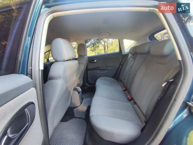 Сеат Леон 2006 в Киеве на Automoto.ua Синий Сеат Леон, объемом двигателя 2 л и пробегом 214 тыс. км за 4990 $, фото 25 на Automoto.ua