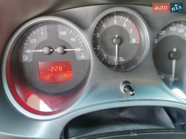 Сеат Леон 2006 в Киеве на Automoto.ua Синий Сеат Леон, объемом двигателя 2 л и пробегом 214 тыс. км за 4990 $, фото 18 на Automoto.ua