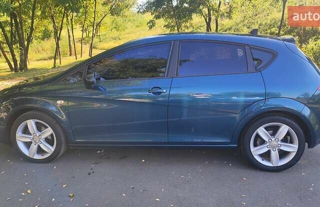 Синій Сеат Leon, об'ємом двигуна 2 л та пробігом 214 тис. км за 5300 $, фото 5 на Automoto.ua