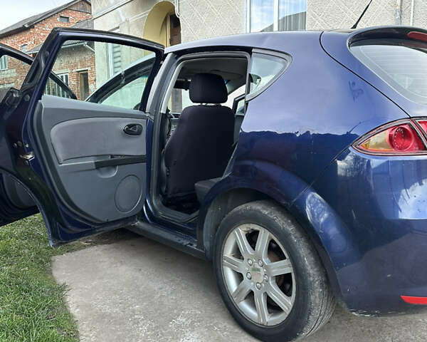 Синій Сеат Leon, об'ємом двигуна 1.6 л та пробігом 270 тис. км за 4500 $, фото 2 на Automoto.ua