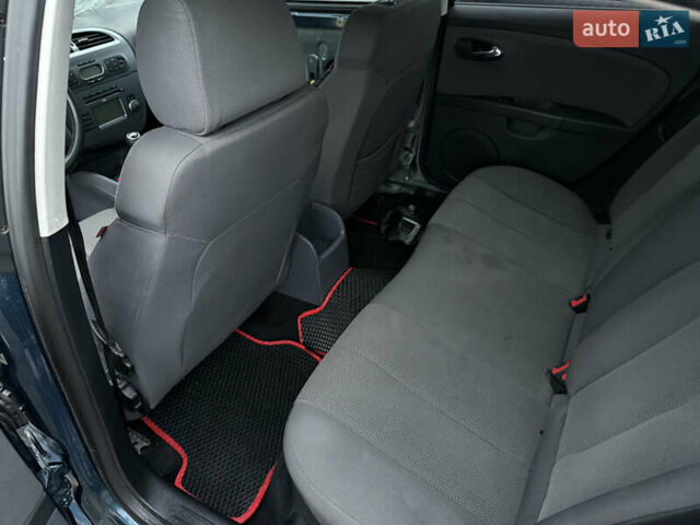 Синий Сеат Леон, объемом двигателя 1.6 л и пробегом 238 тыс. км за 2500 $, фото 15 на Automoto.ua