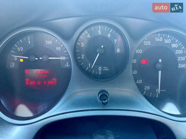 Синій Сеат Leon, об'ємом двигуна 2 л та пробігом 210 тис. км за 5500 $, фото 3 на Automoto.ua
