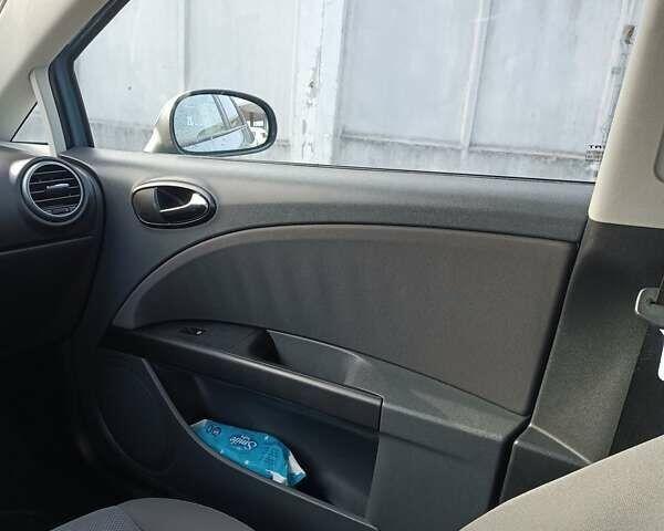 Синий Сеат Леон, объемом двигателя 1.97 л и пробегом 276 тыс. км за 6184 $, фото 17 на Automoto.ua