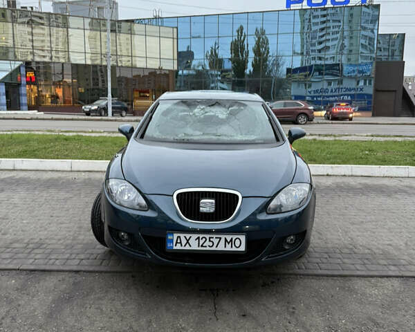 Синий Сеат Леон, объемом двигателя 1.6 л и пробегом 238 тыс. км за 2500 $, фото 1 на Automoto.ua
