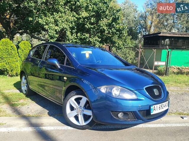 Синій Сеат Leon, об'ємом двигуна 2 л та пробігом 214 тис. км за 5300 $, фото 2 на Automoto.ua