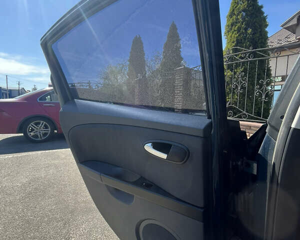 Синій Сеат Leon, об'ємом двигуна 2 л та пробігом 210 тис. км за 5500 $, фото 21 на Automoto.ua