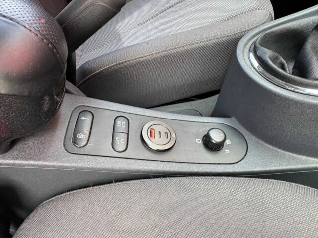 Сеат Леон 2006 в Киеве на Automoto.ua Синий Сеат Леон, объемом двигателя 2 л и пробегом 214 тыс. км за 5500 $, фото 18 на Automoto.ua