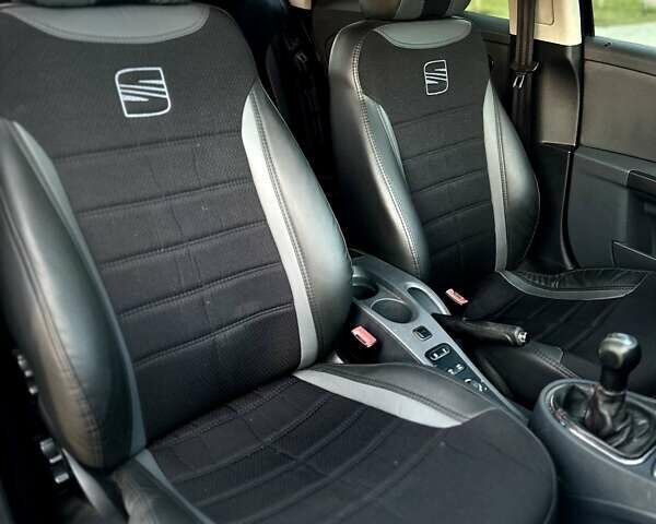 Синий Сеат Леон, объемом двигателя 1.6 л и пробегом 231 тыс. км за 3900 $, фото 13 на Automoto.ua