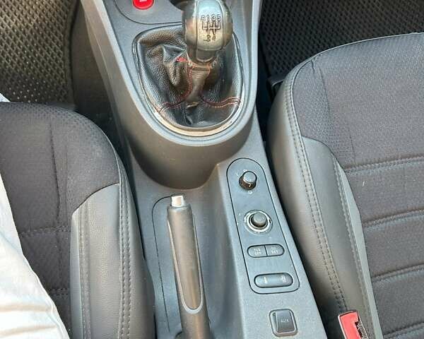 Синий Сеат Леон, объемом двигателя 1.6 л и пробегом 230 тыс. км за 4500 $, фото 12 на Automoto.ua