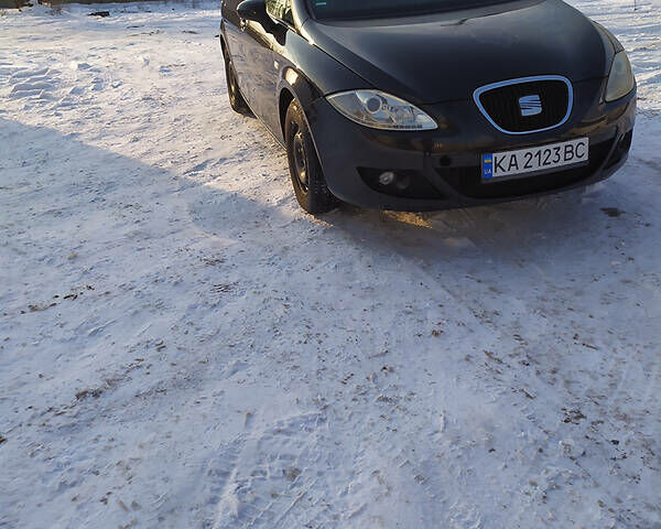 Синій Сеат Leon, об'ємом двигуна 1.6 л та пробігом 200 тис. км за 5700 $, фото 4 на Automoto.ua