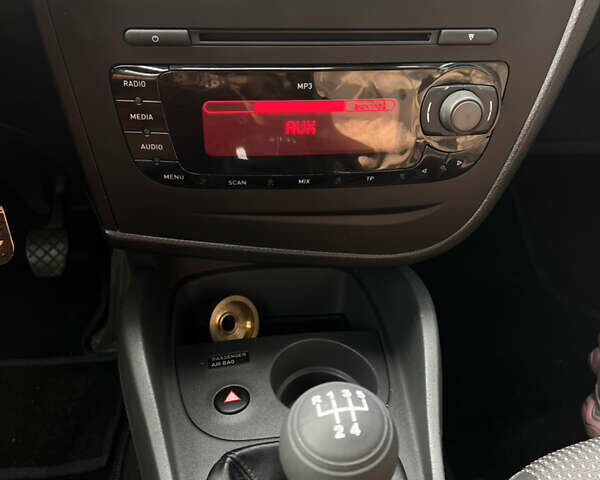 Синій Сеат Leon, об'ємом двигуна 1.6 л та пробігом 210 тис. км за 6700 $, фото 17 на Automoto.ua