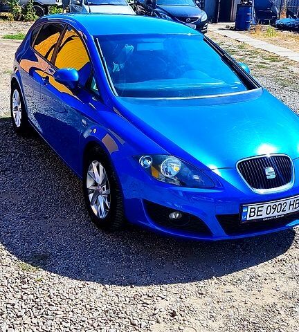 Синий Сеат Леон, объемом двигателя 1.2 л и пробегом 200 тыс. км за 7200 $, фото 4 на Automoto.ua
