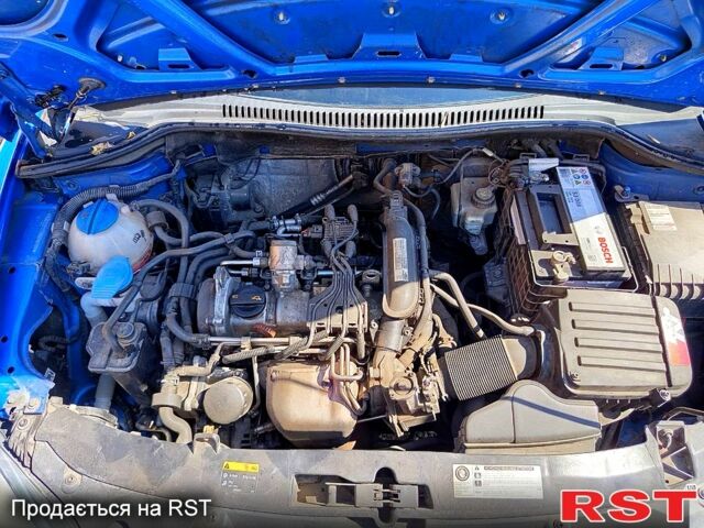 Синий Сеат Леон, объемом двигателя 1.2 л и пробегом 200 тыс. км за 7200 $, фото 6 на Automoto.ua