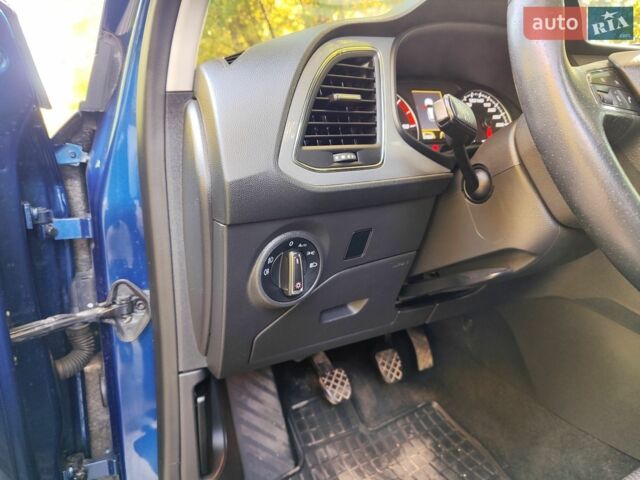 Синій Сеат Leon, об'ємом двигуна 1.97 л та пробігом 280 тис. км за 9500 $, фото 32 на Automoto.ua