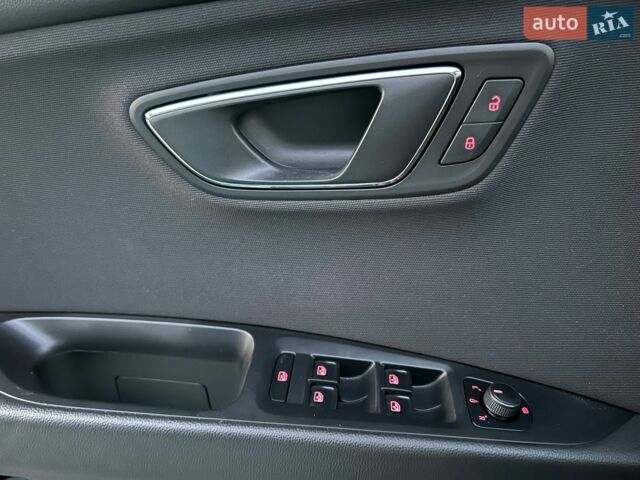 Синій Сеат Leon, об'ємом двигуна 1.6 л та пробігом 89 тис. км за 13500 $, фото 17 на Automoto.ua