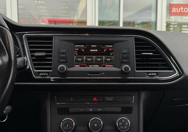 Синий Сеат Леон, объемом двигателя 1.4 л и пробегом 150 тыс. км за 9900 $, фото 13 на Automoto.ua