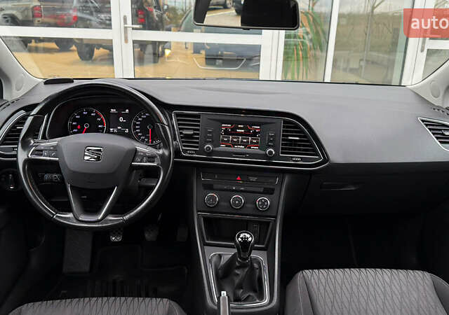 Синий Сеат Леон, объемом двигателя 1.4 л и пробегом 150 тыс. км за 9900 $, фото 7 на Automoto.ua