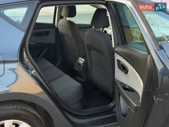 Синий Сеат Леон, объемом двигателя 1.5 л и пробегом 227 тыс. км за 11500 $, фото 75 на Automoto.ua