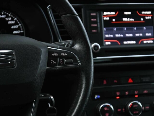 Синий Сеат Леон, объемом двигателя 1.6 л и пробегом 260 тыс. км за 9750 $, фото 13 на Automoto.ua