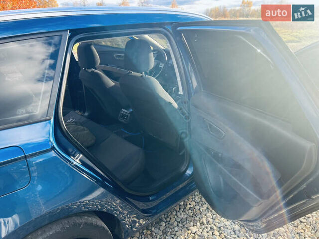 Сеат Леон 2014 в Калуше на Automoto.ua Синий Сеат Леон, объемом двигателя 1.97 л и пробегом 259 тыс. км за 11750 $, фото 10 на Automoto.ua