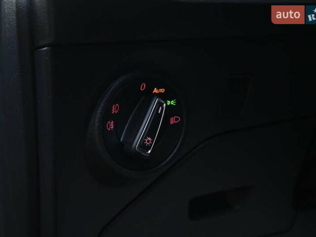 Синий Сеат Леон, объемом двигателя 1.6 л и пробегом 260 тыс. км за 8999 $, фото 25 на Automoto.ua