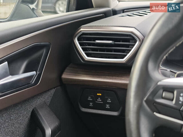 Синій Сеат Leon, об'ємом двигуна 2 л та пробігом 177 тис. км за 21999 $, фото 27 на Automoto.ua