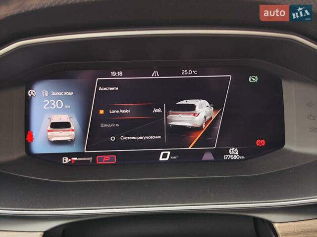 Синий Сеат Леон, объемом двигателя 2 л и пробегом 177 тыс. км за 21499 $, фото 51 на Automoto.ua