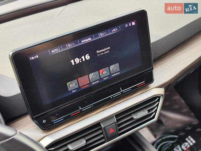 Синий Сеат Леон, объемом двигателя 2 л и пробегом 177 тыс. км за 21499 $, фото 44 на Automoto.ua