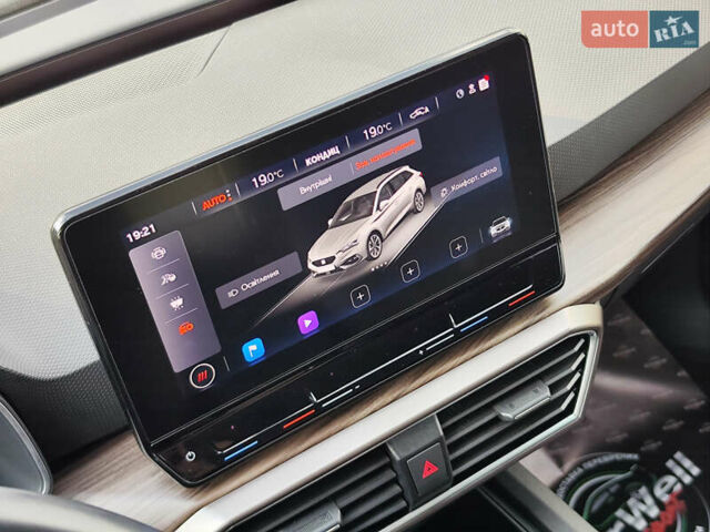 Синий Сеат Леон, объемом двигателя 2 л и пробегом 177 тыс. км за 21499 $, фото 60 на Automoto.ua