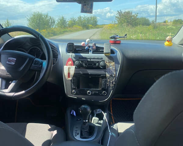 Помаранчевий Сеат Leon, об'ємом двигуна 1.8 л та пробігом 162 тис. км за 7500 $, фото 3 на Automoto.ua
