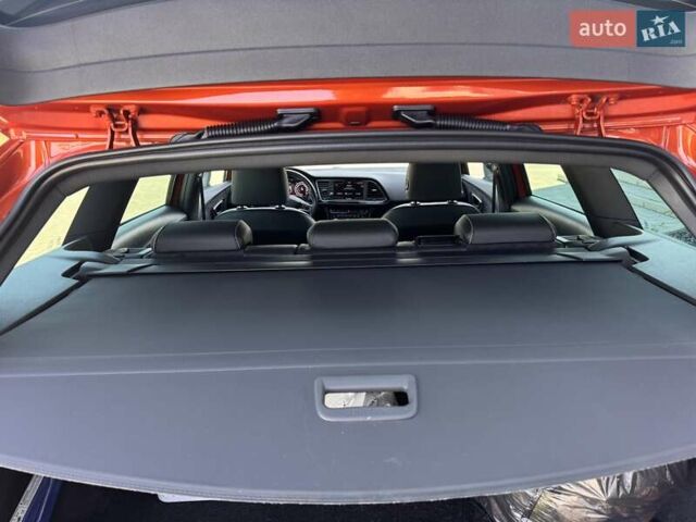 Сеат Леон 2018 в Львове на Automoto.ua Оранжевый Сеат Леон, объемом двигателя 1.98 л и пробегом 82 тыс. км за 29900 $, фото 13 на Automoto.ua