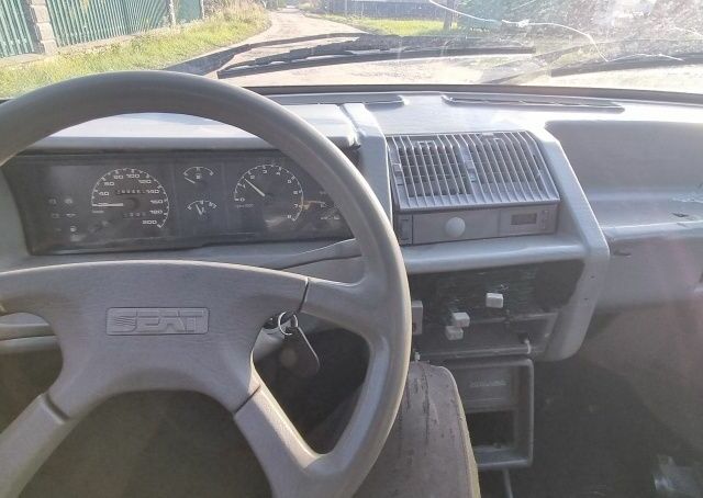 Синий Сеат Малага, объемом двигателя 1.2 л и пробегом 270 тыс. км за 739 $, фото 4 на Automoto.ua