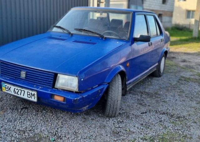 Синий Сеат Малага, объемом двигателя 1.2 л и пробегом 270 тыс. км за 739 $, фото 2 на Automoto.ua