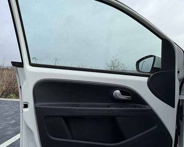 Белый Сеат Мии, объемом двигателя 0 л и пробегом 197 тыс. км за 8200 $, фото 36 на Automoto.ua