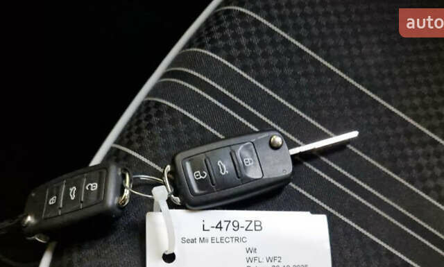 Белый Сеат Мии, объемом двигателя 0 л и пробегом 97 тыс. км за 9900 $, фото 14 на Automoto.ua