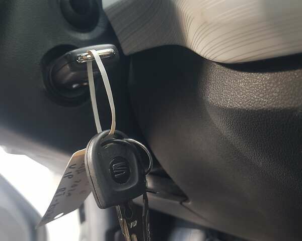 Білий Сеат Mii, об'ємом двигуна 0 л та пробігом 39 тис. км за 12800 $, фото 30 на Automoto.ua
