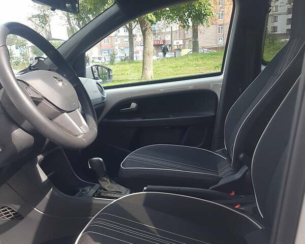 Білий Сеат Mii, об'ємом двигуна 0 л та пробігом 39 тис. км за 12800 $, фото 20 на Automoto.ua