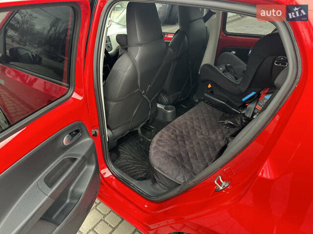 Красный Сеат Мии, объемом двигателя 0 л и пробегом 25 тыс. км за 13700 $, фото 6 на Automoto.ua