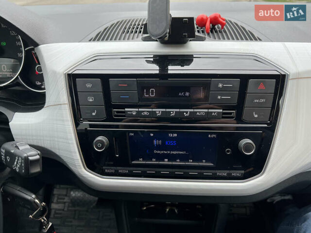 Червоний Сеат Mii, об'ємом двигуна 0 л та пробігом 39 тис. км за 12300 $, фото 32 на Automoto.ua