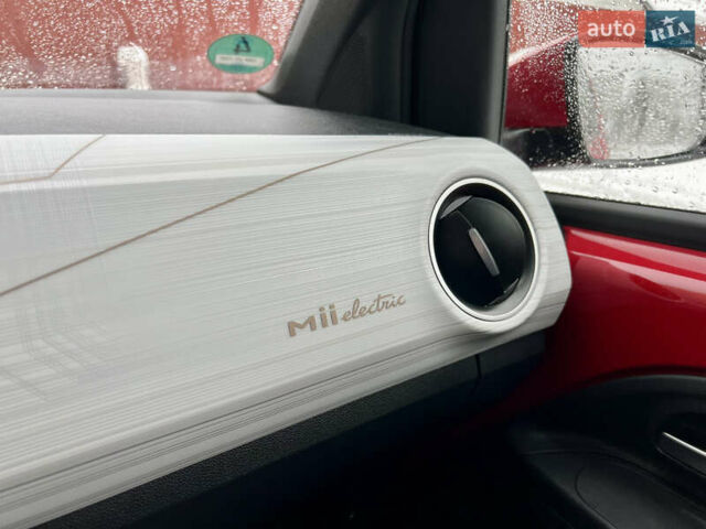 Красный Сеат Мии, объемом двигателя 0 л и пробегом 40 тыс. км за 11800 $, фото 17 на Automoto.ua