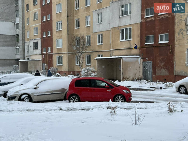 Красный Сеат Мии, объемом двигателя 0 л и пробегом 40 тыс. км за 11800 $, фото 27 на Automoto.ua