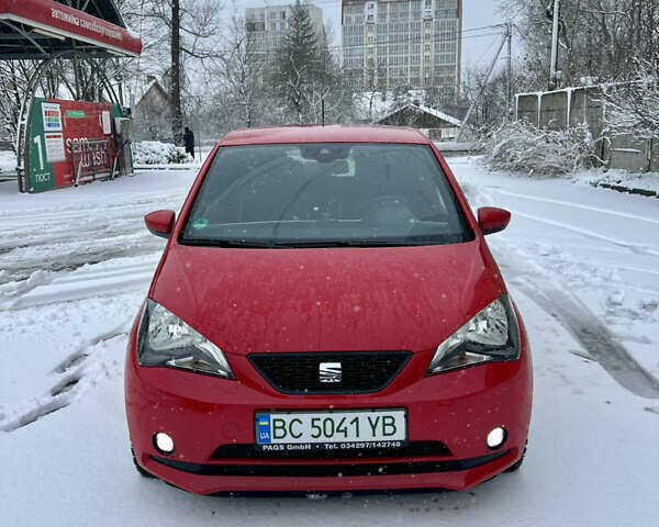Красный Сеат Мии, объемом двигателя 0 л и пробегом 40 тыс. км за 11800 $, фото 1 на Automoto.ua