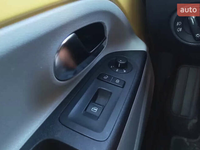 Сеат Mii, об'ємом двигуна 1 л та пробігом 112 тис. км за 6755 $, фото 4 на Automoto.ua