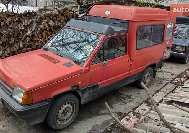 Красный Сеат Терра, объемом двигателя 0.9 л и пробегом 300 тыс. км за 550 $, фото 2 на Automoto.ua