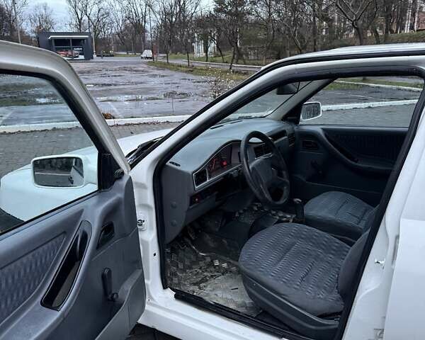 Белый Сеат Толедо, объемом двигателя 1.8 л и пробегом 300 тыс. км за 999 $, фото 17 на Automoto.ua